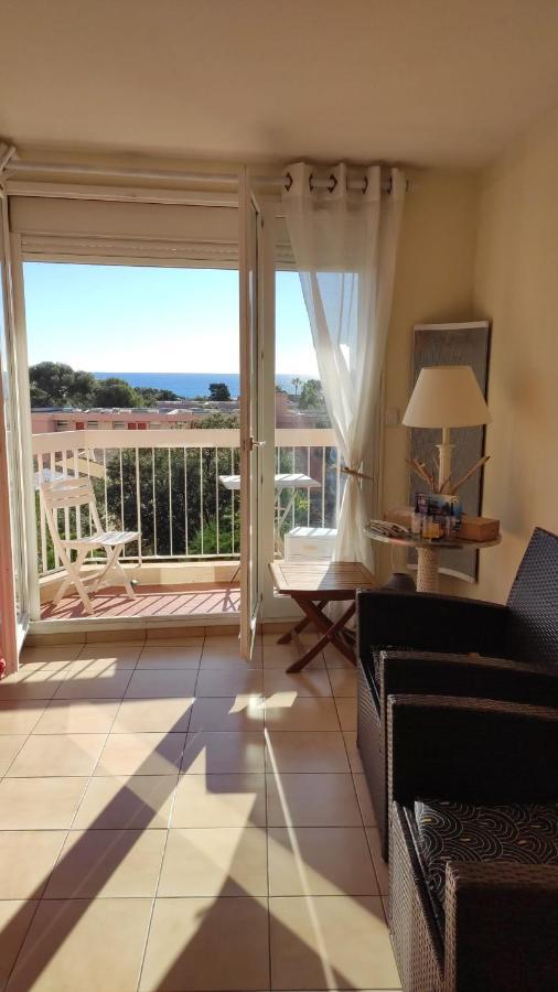 Appartement Lumineux Vue Mer Fréjus Eksteriør billede