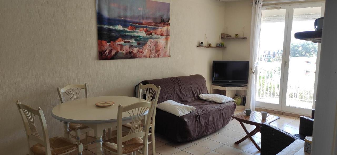 Appartement Lumineux Vue Mer Fréjus Eksteriør billede